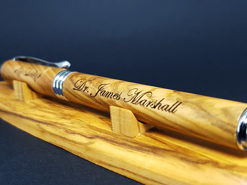 Wooden-Fountain-Pen-gift-for-a-doctor-wooden-pen-engrave-20210124_2107155