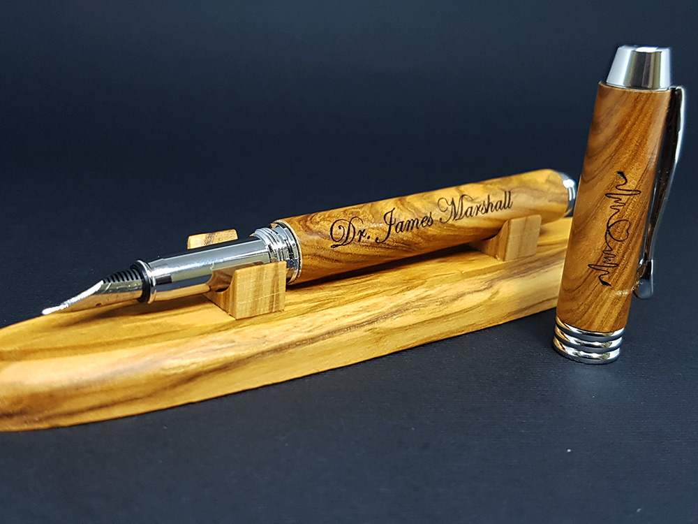 Wooden-Fountain-Pen-gift-for-a-doctor-wooden-pen-engrave-20210124_2109037