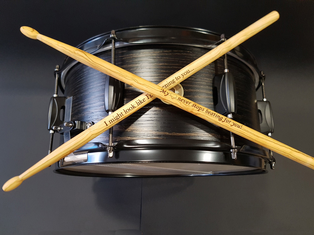 drum-lover-gift-drumstick-custom-engrave-text-__093025