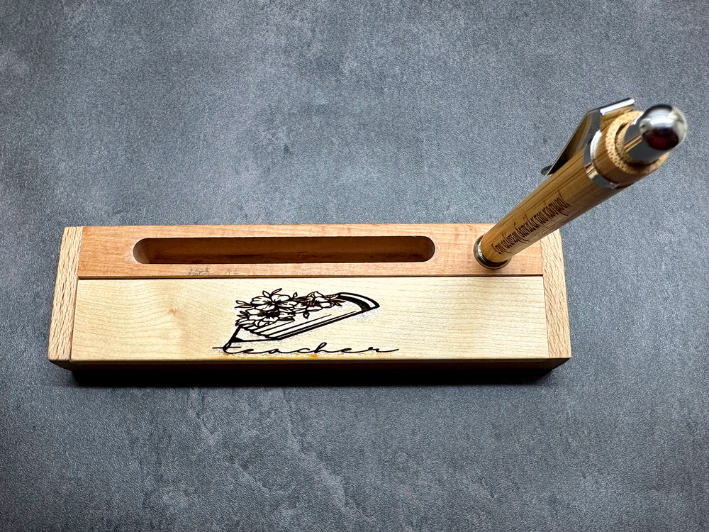 custom-pen-with-wooden-case-personaliezed-gift-picka-a-note_1101