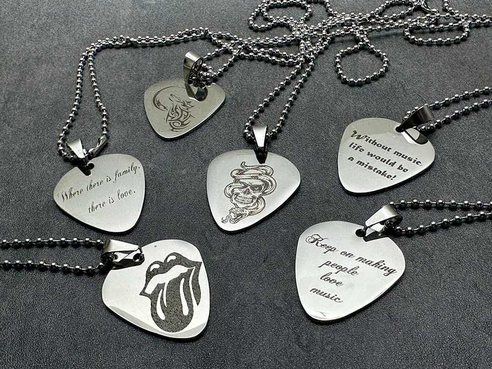Stainless-Steel-pick-necklace-custom-engrave-pickanote_3264