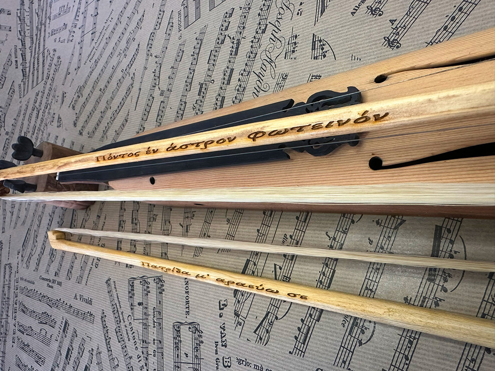 custom-handmade-bow-for-lyra-pontiaki-pickanote_6660