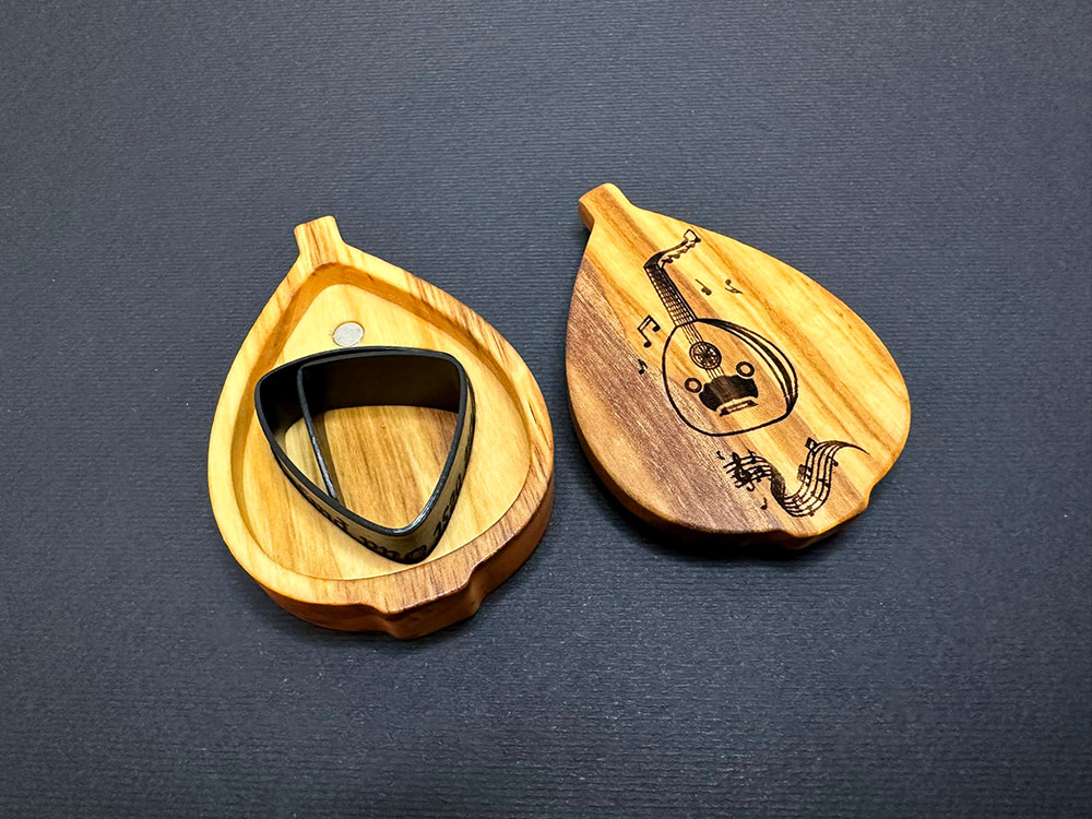 gift-for-oud-player-oud-pick-IMG_7861